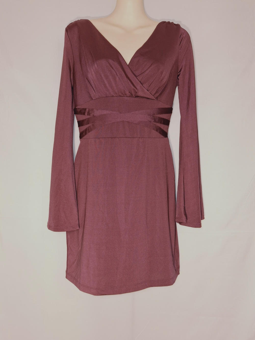 Scene Magenta Long Bell Sleeve Faux-Wrap Bodycon Dress Medium